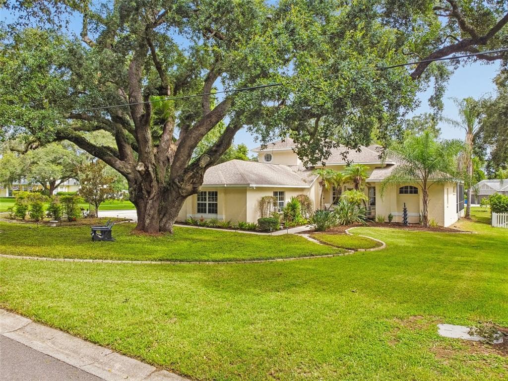 1514 BOOTH DRIVE photo 1