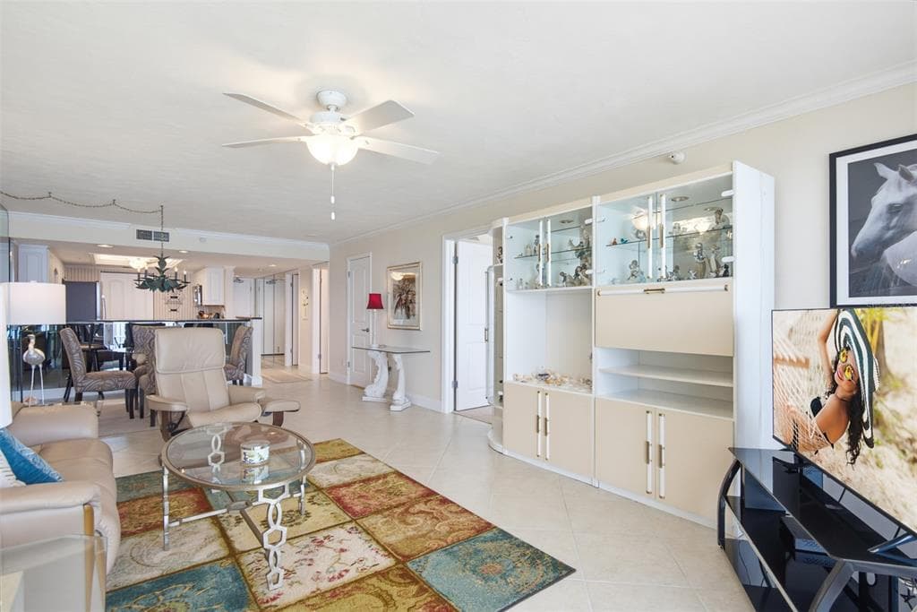 2545 S ATLANTIC AVENUE 1804 photo 8