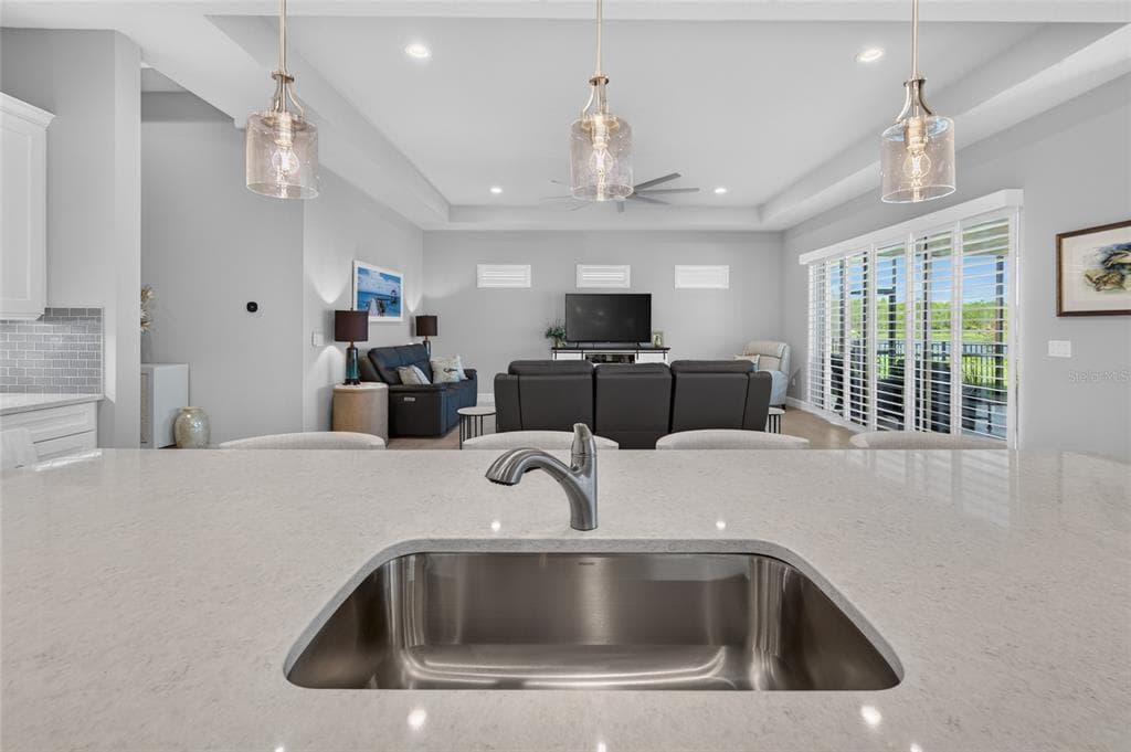 305 AQUAMARINE WAY photo 15