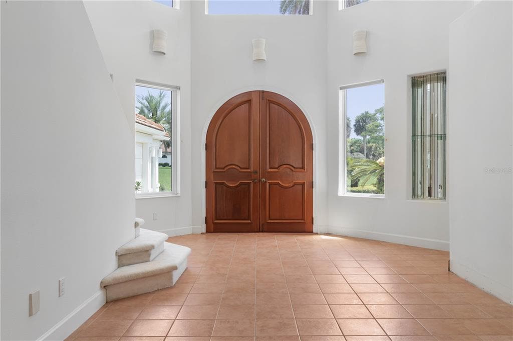 1 CAPRI COURT photo 8