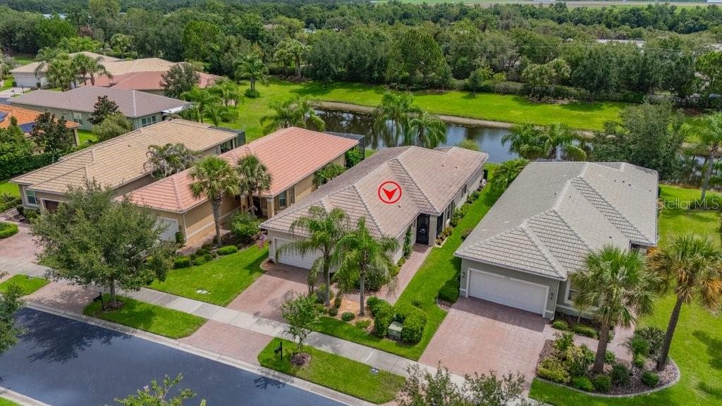 15824 AMBER FALLS DRIVE photo 3