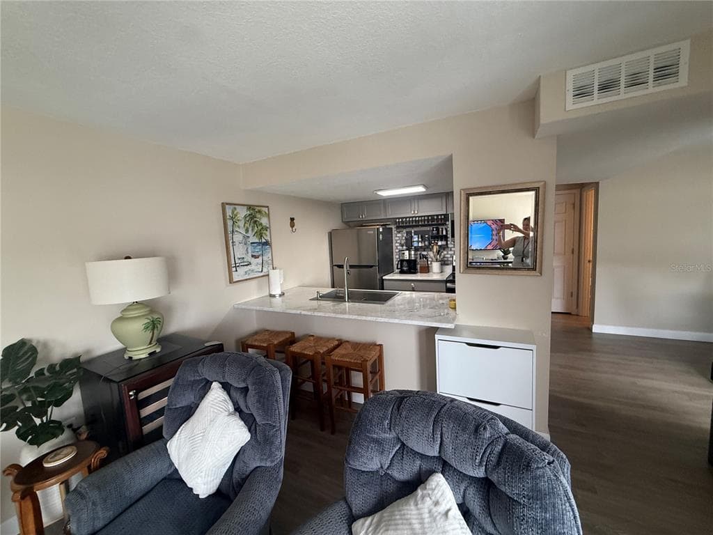 315 MEDALLION BOULEVARD H photo 16