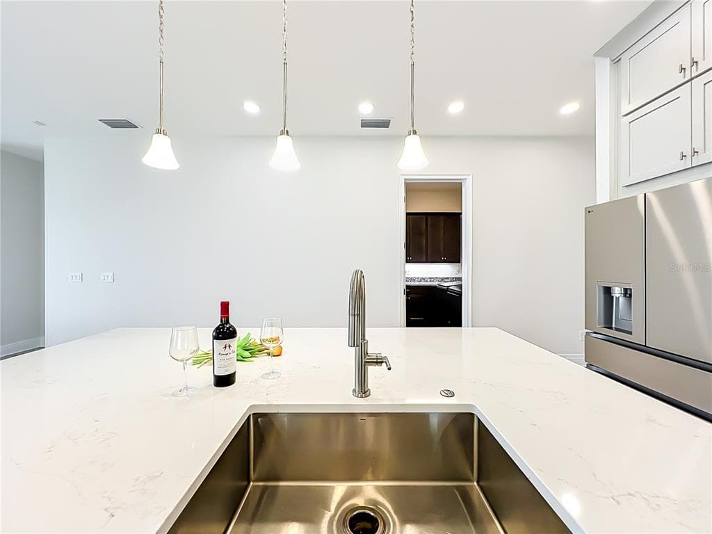 13809 LARKTON LANE photo 16