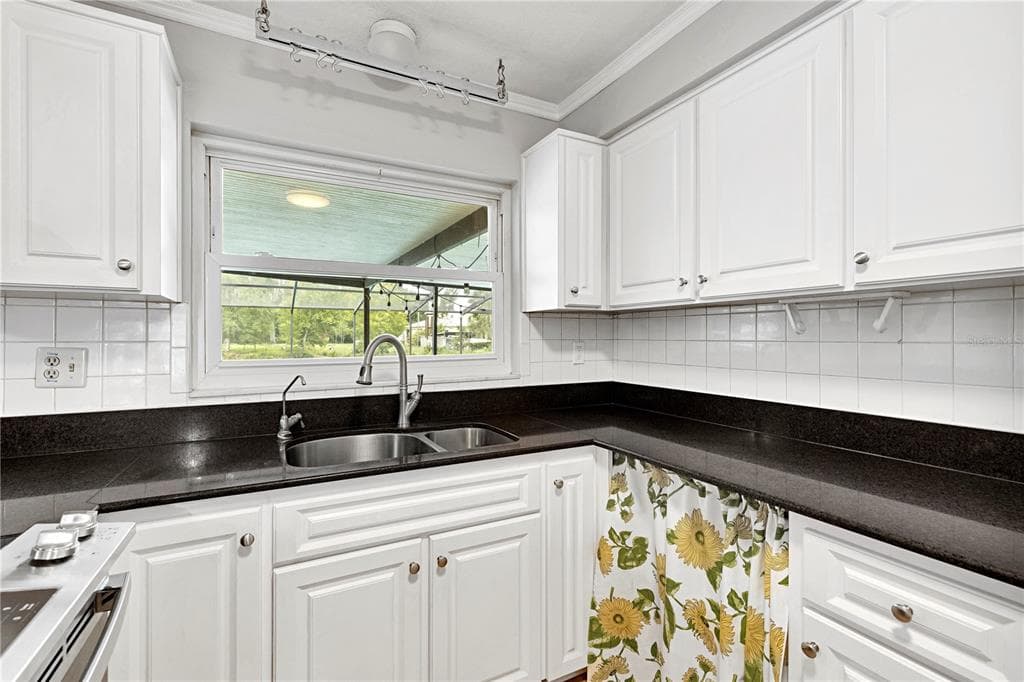 4314 LARK DRIVE photo 13
