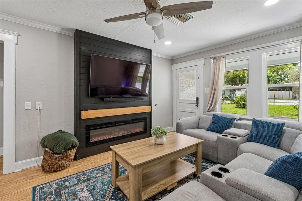 13307 N OREGON AVENUE photo 9