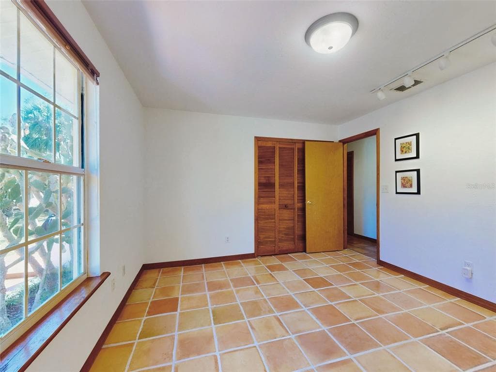 1205 WILLIAMS ROAD photo 23