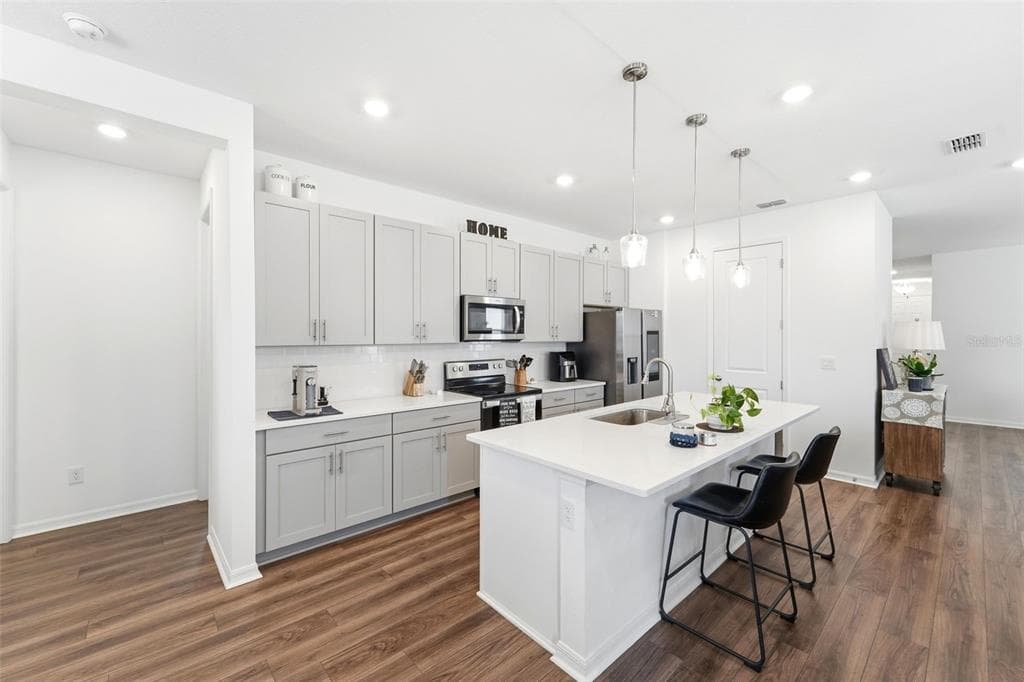 1525 PLAYWRIGHT DRIVE photo 11