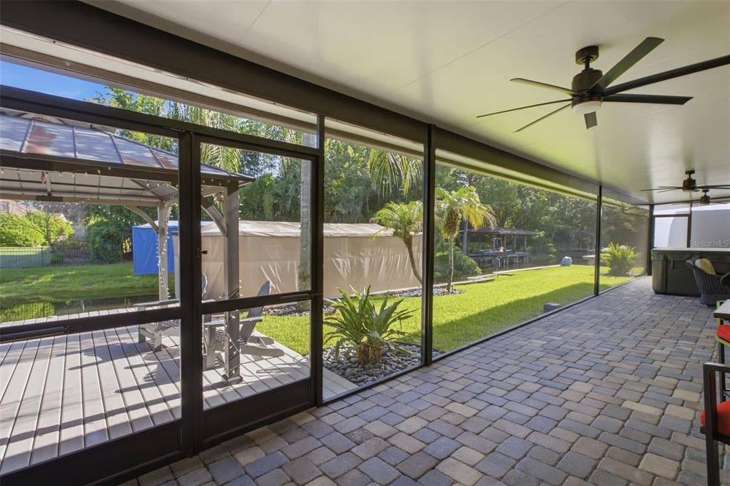 465 MANDALAY ROAD photo 23