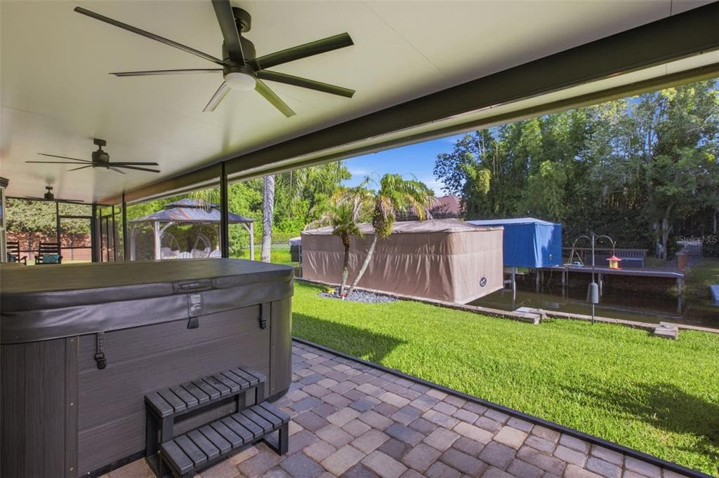 465 MANDALAY ROAD photo 24