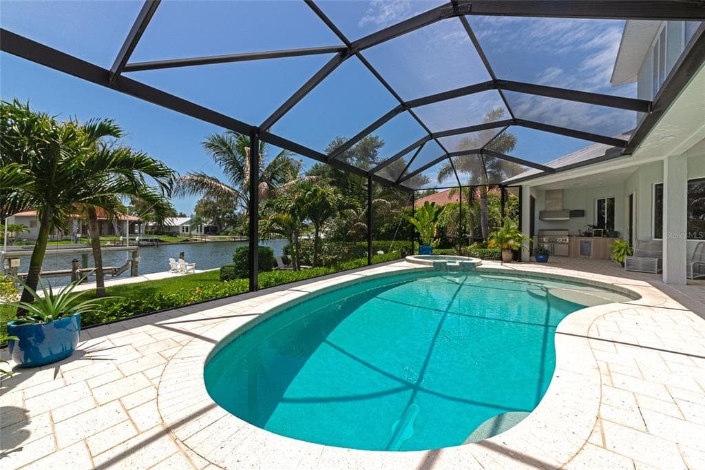 7631 COVE TERRACE photo 9
