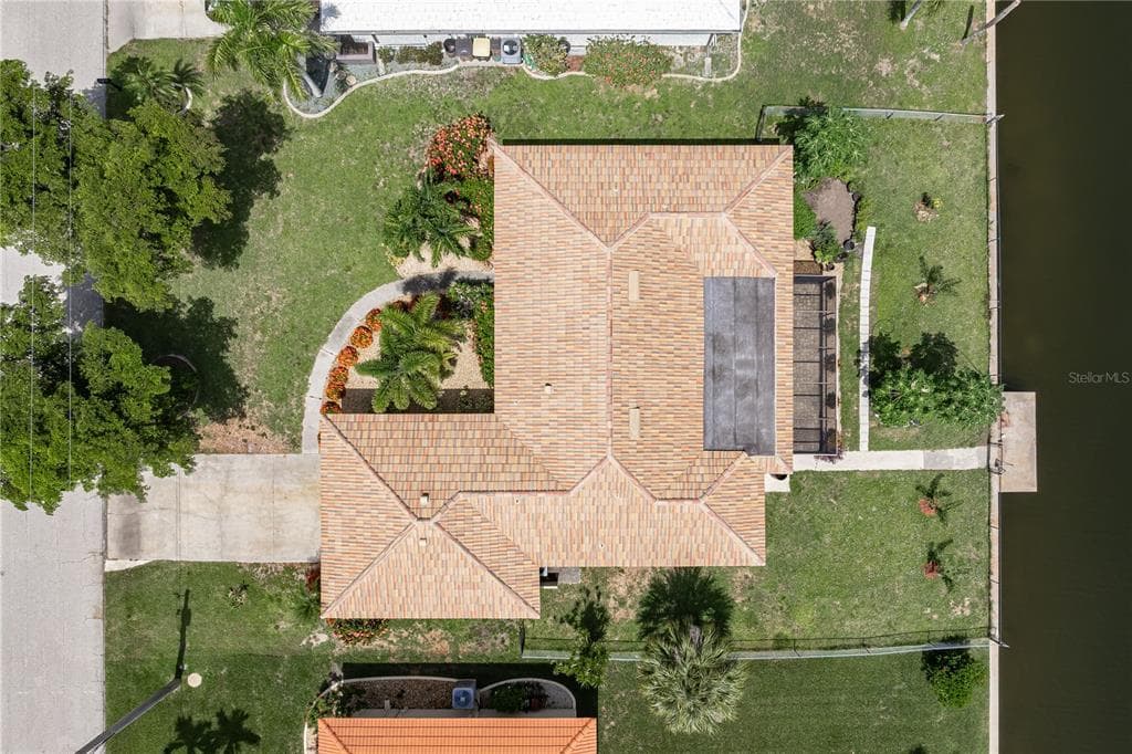 2208 CASSINO COURT photo 13