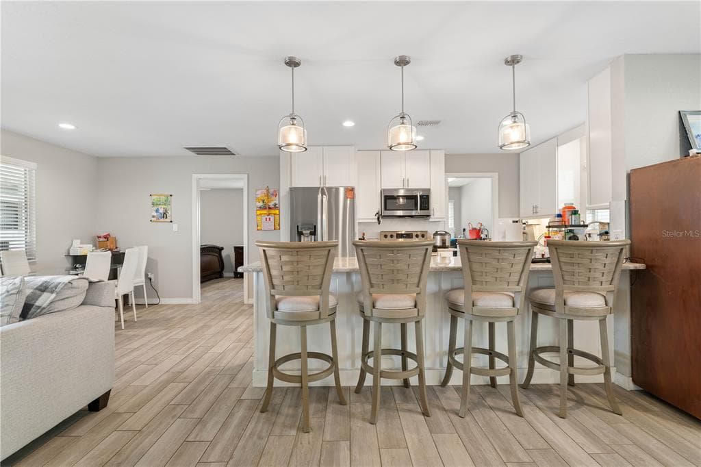 2208 CASSINO COURT photo 7