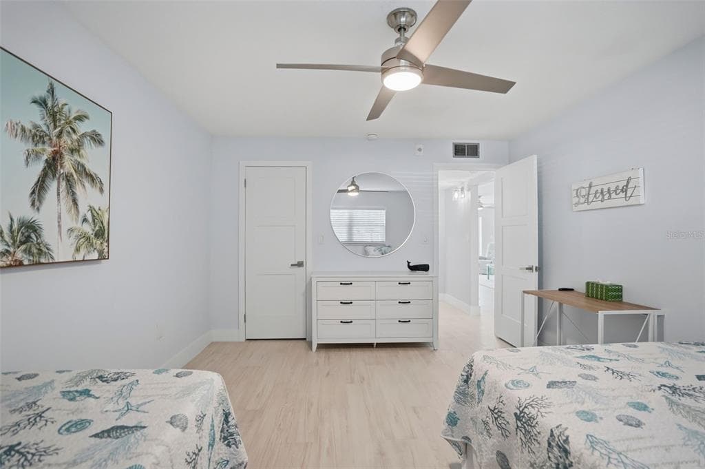 5555 GULF BOULEVARD 116 photo 21