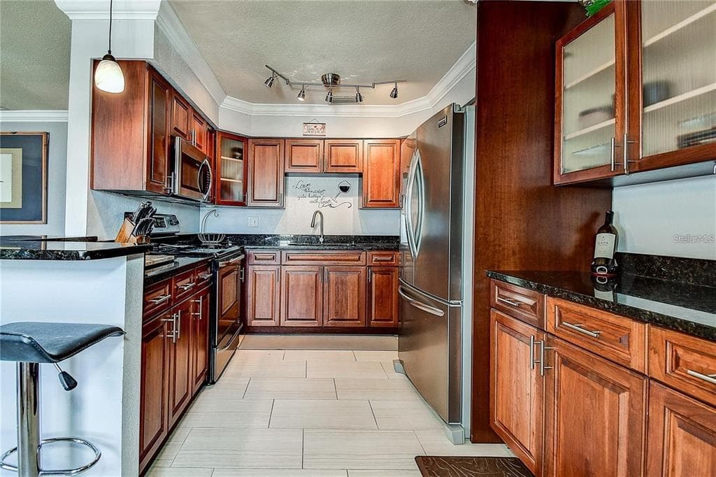 5111 COQUINA KEY DRIVE SE C photo 4