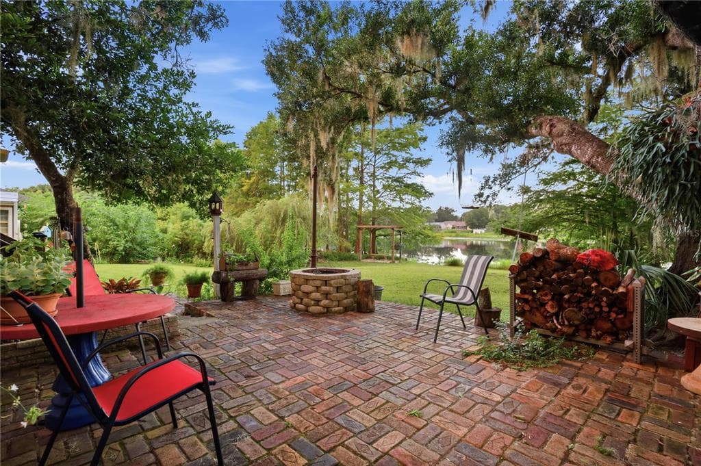 44 BONITA ROAD photo 3