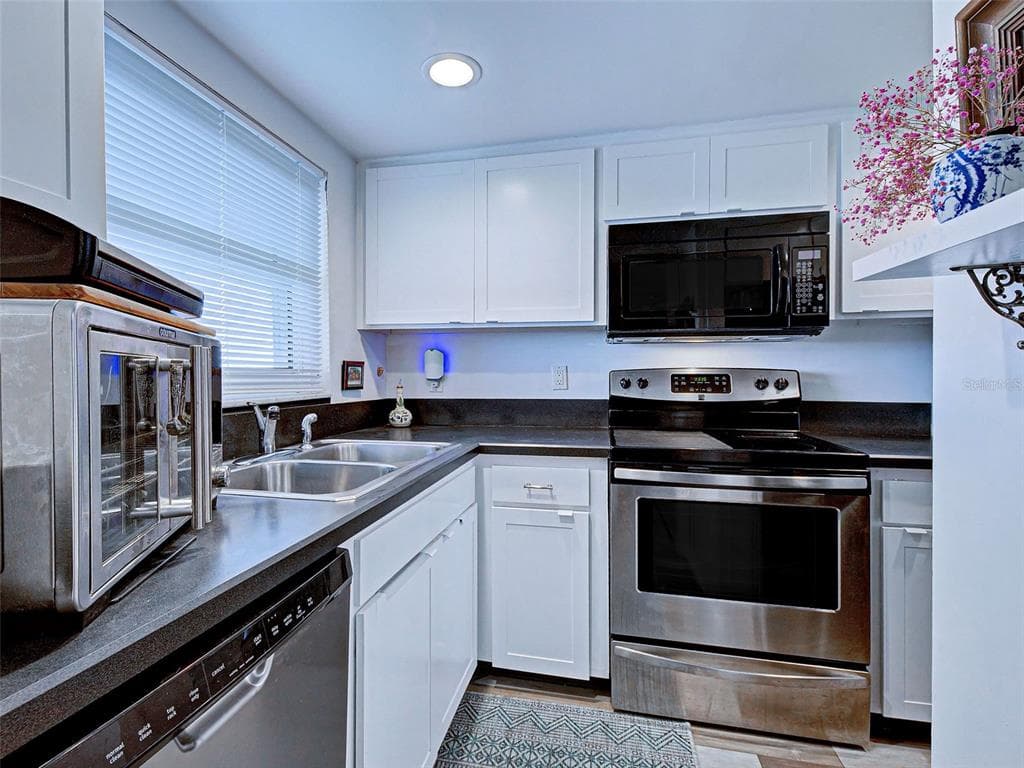 633 ALHAMBRA ROAD 1006 photo 21